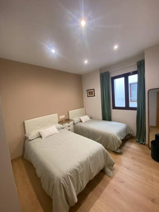 Casapilaralbaicinbajo Apto Suite กรานาดา ภายนอก รูปภาพ
